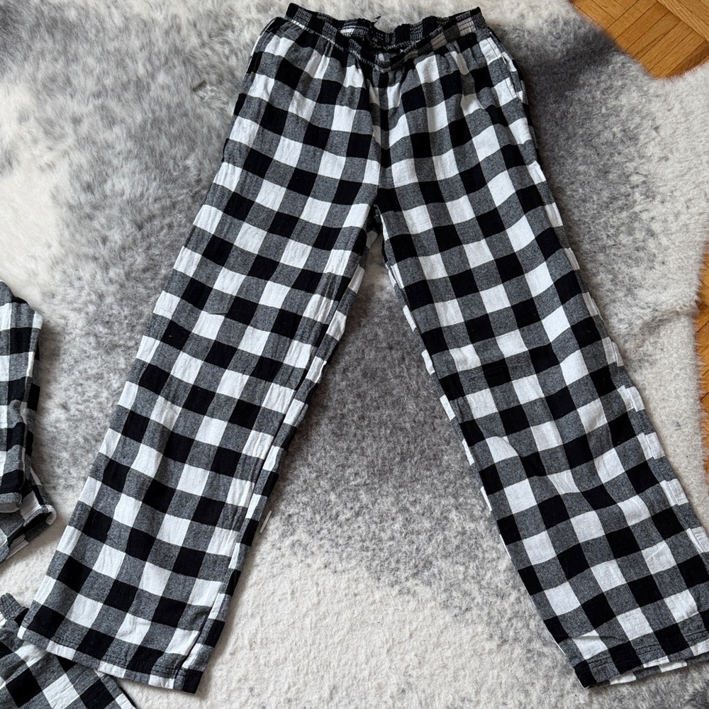 🔥4/$20 Flannel Pajama Set - Picture 10 of 14